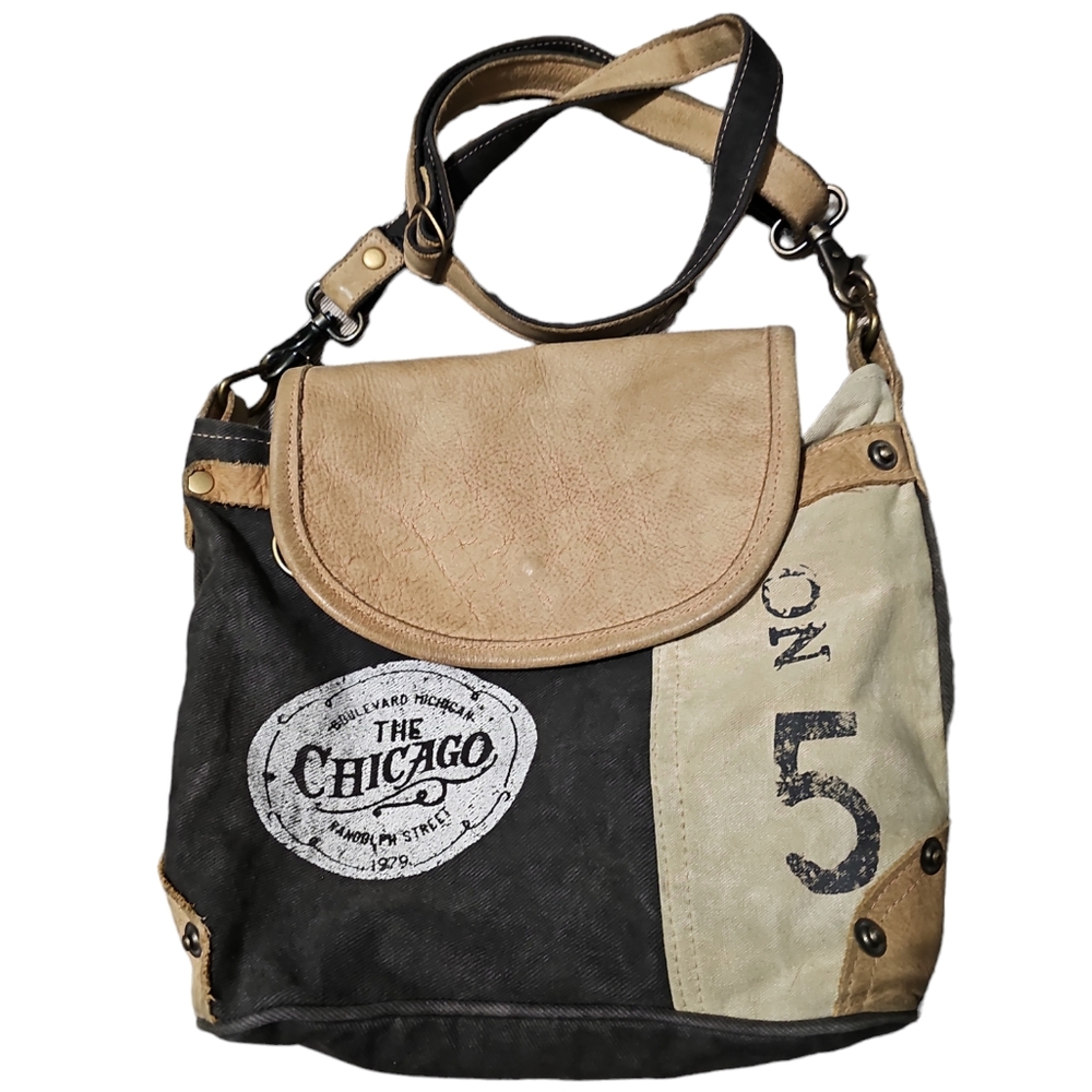 💜 2/$40! Myra Bag Chicago Canvus and Leather Crossbody Bag